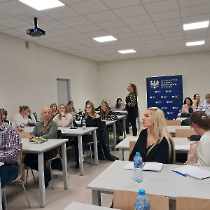 ELEMENTY INTEGRACJI SENSORYCZNEJ W PRACY NAUCZYCIELA PRZEDSZKOLA i KLAS I-III SZKOŁY PODSTAWOWEJ 