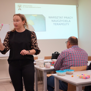 ELEMENTY INTEGRACJI SENSORYCZNEJ W PRACY NAUCZYCIELA PRZEDSZKOLA i KLAS I-III SZKOŁY PODSTAWOWEJ 